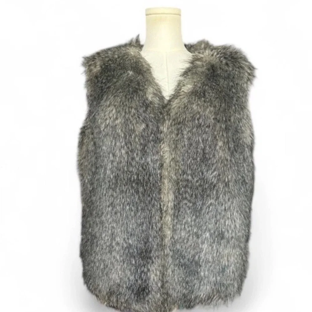 Stevie Mac Grey Faux Fur Vest Size Medium